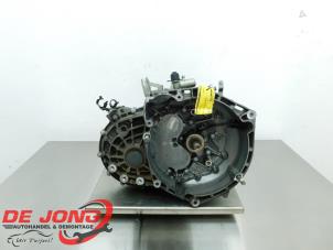 Begagnade Växellåda Opel Combo 1.6 CDTI 16V ecoFlex Pris € 445,00 Marginaltabell erbjuds av Autodemontagebedrijf de Jong