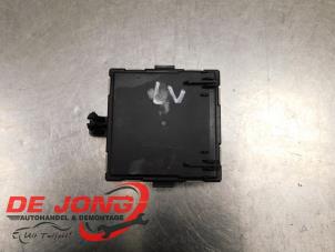 Begagnade Centrallåsmodul Mercedes Sprinter 3,5t (907.6/910.6) 314 CDI 2.1 D RWD Pris € 42,34 Inklusive moms erbjuds av Autodemontagebedrijf de Jong