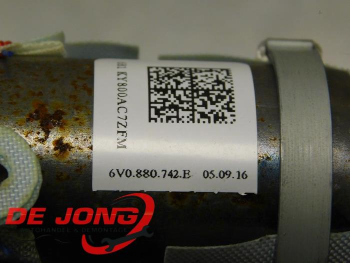 Takgardinairbag, höger från en Skoda Fabia III (NJ3) 1.2 TSI 16V 2017