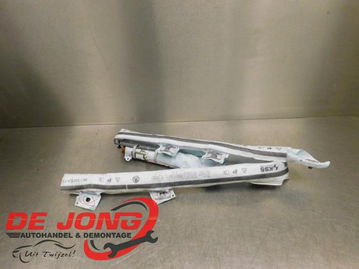 Takgardinairbag, höger från en Skoda Fabia III (NJ3) 1.2 TSI 16V 2017