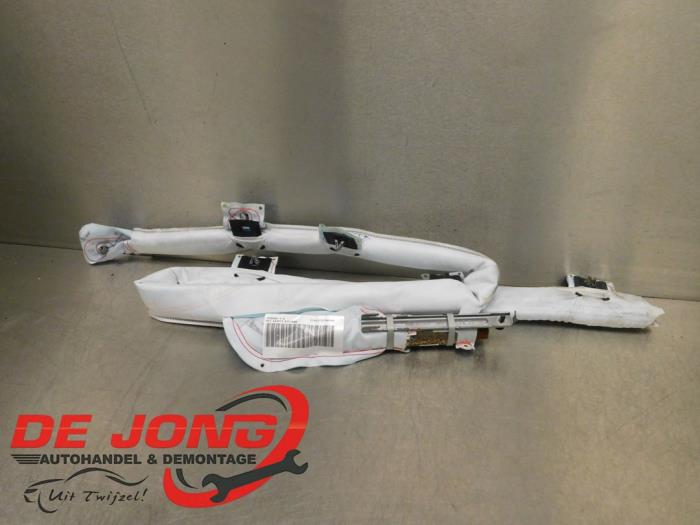 Takgardinairbag, vänster från en Skoda Fabia III (NJ3) 1.2 TSI 16V 2017