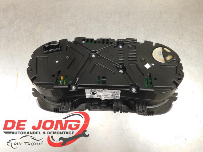 Vägmätare KM från en Skoda Fabia III (NJ3) 1.2 TSI 16V 2017