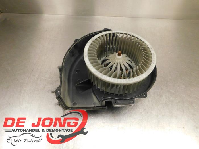 Chaufage Ventilatiemotor van een Skoda Fabia III (NJ3) 1.2 TSI 16V 2017