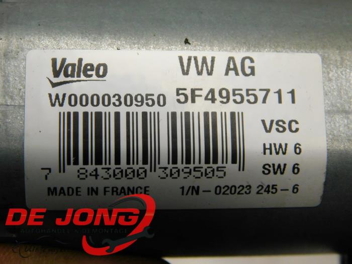 Motor Ruitenwisser achter van een Skoda Fabia III (NJ3) 1.2 TSI 16V 2017