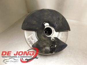 Gebruikte Rembooster Peugeot 5008 II (M4/MC/MJ/MR) 1.5 BlueHDi 130 Prijs € 30,20 Margeregeling aangeboden door Autodemontagebedrijf de Jong