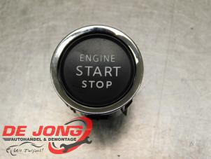 Begagnade Start/stopp-brytare Peugeot 308 SW (F4/FC/FN/FR) 1.2 12V PureTech 130 Pris € 9,95 Marginaltabell erbjuds av Autodemontagebedrijf de Jong