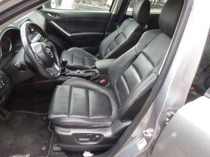 Gebruikte Bekleding Set (compleet) Mazda CX-5 I (KE,GH) 2.2 Skyactiv D 150 16V 4WD Prijs € 499,00 Margeregeling aangeboden door Autodemontagebedrijf de Jong