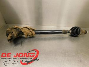 Begagnade Drivaxel, höger fram Volkswagen Polo VI (AW1) 1.6 TDI 16V 80 Pris € 151,20 Marginaltabell erbjuds av Autodemontagebedrijf de Jong