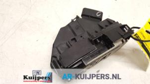 Gebruikte Deurslot Mechaniek 4Deurs rechts-achter Ford S-Max (WPC) 2.0 TDCi 210 16V Prijs € 25,00 Margeregeling aangeboden door Autorecycling Kuijpers