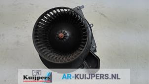 Gebruikte Kachel Ventilatiemotor Chrysler 300 C 2.7 V6 24V Prijs € 60,00 Margeregeling aangeboden door Autorecycling Kuijpers