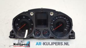 Gebruikte Kilometerteller KM Volkswagen Passat Variant (3C5) 2.0 TDI 140 Prijs € 50,00 Margeregeling aangeboden door Autorecycling Kuijpers