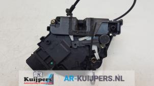 Używane Mechanizm blokady drzwi lewych przednich wersja 4-drzwiowa Ford Focus C-Max 1.8 16V Cena € 19,00 Procedura marży oferowane przez Autorecycling Kuijpers