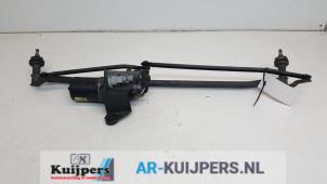 Gebruikte Ruitenwismotor + Mechaniek Iveco New Daily III 35S11V,C11V Prijs € 35,00 Margeregeling aangeboden door Autorecycling Kuijpers