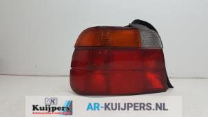 Begagnade Baklykta, vänster BMW 3 serie Compact (E36/5) 316i Pris € 20,00 Marginaltabell erbjuds av Autorecycling Kuijpers