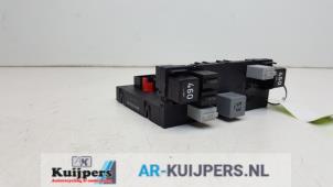 Używane Komputer pokladowy Volkswagen Passat Variant (3C5) 2.0 TDI 16V 170 Cena € 65,00 Procedura marży oferowane przez Autorecycling Kuijpers