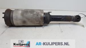 Begagnade Stötdämparstång, vänster fram Landrover Range Rover Sport (LS) 4.4 V8 32V SE Pris € 175,00 Marginaltabell erbjuds av Autorecycling Kuijpers