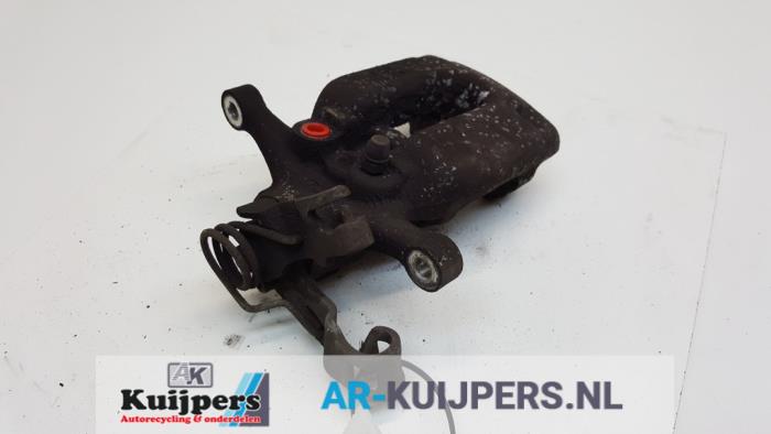 Bakre bromsok, vänster från en Opel Astra K Sports Tourer 1.6 CDTI 110 16V 2018