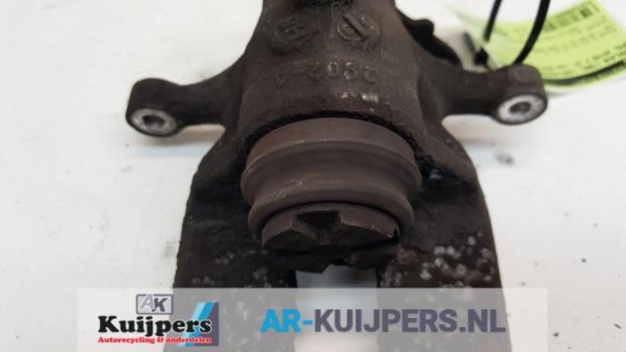 Bakre bromsok, vänster från en Opel Astra K Sports Tourer 1.6 CDTI 110 16V 2018