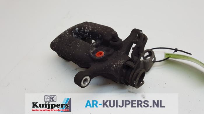 Bakre bromsok, vänster från en Opel Astra K Sports Tourer 1.6 CDTI 110 16V 2018