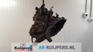 Gebruikte Versnellingsbak Hyundai Santa Fe I 2.4 16V 4x4 Prijs € 250,00 Margeregeling aangeboden door Autorecycling Kuijpers