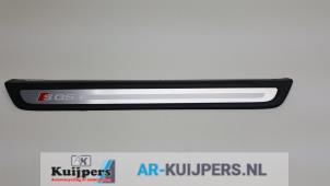 Begagnade Dörrtröskel, höger Audi SQ5 (8RB) 3.0 TDI V6 24V Pris € 24,20 Inklusive moms erbjuds av Autorecycling Kuijpers