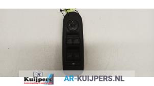 Gebruikte Combischakelaar ramen Ford S-Max (GBW) 2.0 16V Prijs € 40,00 Margeregeling aangeboden door Autorecycling Kuijpers