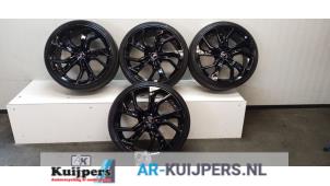 Używane Zestaw felg sportowych + opony Audi S4 Avant (B9) 3.0 TDI V6 24V Mild hybrid Cena € 750,00 Procedura marży oferowane przez Autorecycling Kuijpers