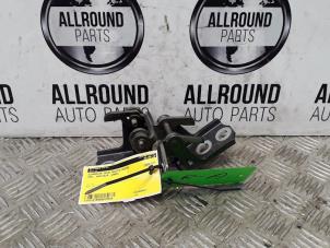 Gebruikte Scharnier deur rechts-achter Opel Insignia Sports Tourer 2.0 CDTI 16V 160 Ecotec Prijs op aanvraag aangeboden door AllroundCarParts