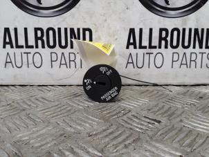 Gebruikte Airbag schakelaar Opel Insignia Sports Tourer 2.0 CDTI 16V 160 Ecotec Prijs op aanvraag aangeboden door AllroundCarParts