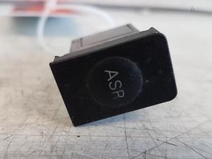 Begagnade ASR-brytare Audi A2 (8Z0) 1.4 TDI Pris € 10,00 Marginaltabell erbjuds av Autodemontagebedrijf Smit