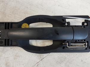 Gebruikte Portiergreep 4Deurs rechts-achter Audi A2 (8Z0) 1.4 TDI Prijs € 30,00 Margeregeling aangeboden door Autodemontagebedrijf Smit