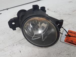 Gebruikte Mistlamp links-voor Renault Clio II (BB/CB) 1.6 16V Prijs € 10,00 Margeregeling aangeboden door Autodemontagebedrijf Smit