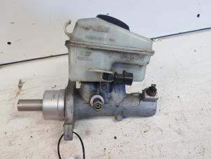 Gebruikte Hoofdremcilinder Opel Astra H GTC (L08) 1.4 16V Twinport Prijs € 25,00 Margeregeling aangeboden door Autodemontagebedrijf Smit