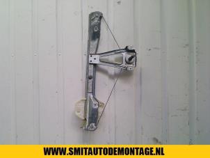 Gebruikte Raammechaniek 4Deurs links-achter Renault Clio II (BB/CB) 1.4 Prijs op aanvraag aangeboden door Autodemontagebedrijf Smit