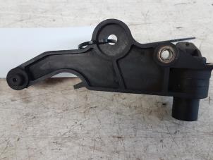 Gebruikte Nokkenas Sensor Peugeot 307 (3A/C/D) 1.6 16V Prijs € 20,00 Margeregeling aangeboden door Autodemontagebedrijf Smit