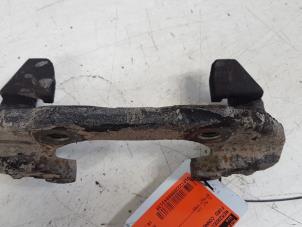 Gebruikte Remzadel rechts-voor Ford Transit Connect 1.8 Tddi Prijs € 15,00 Margeregeling aangeboden door Autodemontagebedrijf Smit