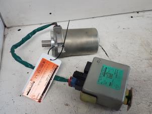 Gebruikte Servo Elektrisch Renault Clio II (BB/CB) 1.6 16V Prijs € 70,00 Margeregeling aangeboden door Autodemontagebedrijf Smit