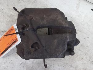 Używane Zacisk hamulcowy prawy przód BMW 5 serie Touring (E39) 530d 24V Cena € 10,00 Procedura marży oferowane przez Autodemontagebedrijf Smit