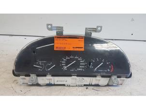 Begagnade Instrumentpanel Mazda MX-3 Pris € 60,00 Marginaltabell erbjuds av Autodemontagebedrijf Smit