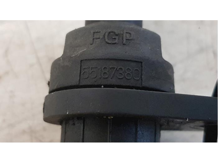 TDC-sensor från en Fiat Grande Punto (199) 1.4 2006