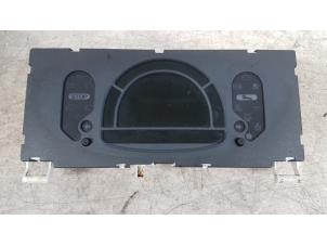Używane Tablica rozdzielcza Renault Modus/Grand Modus (JP) Cena € 75,00 Procedura marży oferowane przez Autodemontagebedrijf Smit