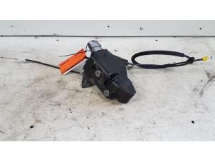 Gebruikte Deurslot Mechaniek 2Deurs rechts Citroen C4 Coupé (LA) 1.6 HDi 16V 110 Prijs € 25,00 Margeregeling aangeboden door Autodemontagebedrijf Smit