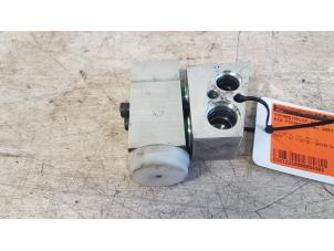 Gebruikte Expansieklep airco Kia Picanto (BA) 1.1 CRDi VGT 12V Prijs € 40,00 Margeregeling aangeboden door Autodemontagebedrijf Smit