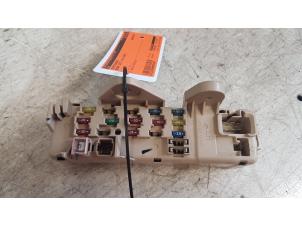 Begagnade Säkringsbox Mazda 323 Fastbreak (BJ14) 1.5 LX,GLX 16V Pris € 20,00 Marginaltabell erbjuds av Autodemontagebedrijf Smit