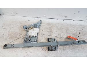 Gebruikte Ruitmechaniek 2Deurs links-voor Volkswagen Crafter 2.5 TDI 30/32/35/46/50 Prijs € 25,00 Margeregeling aangeboden door Autodemontagebedrijf Smit