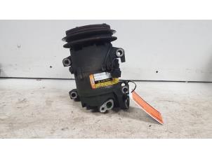 Używane Pompa klimatyzacji Nissan Almera Tino (V10M) 2.2 Di 16V Cena € 70,00 Procedura marży oferowane przez Autodemontagebedrijf Smit