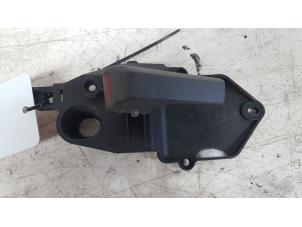 Gebruikte Portiergreep 4Deurs rechts-achter Fiat Panda (169) 1.1 Fire Prijs € 5,00 Margeregeling aangeboden door Autodemontagebedrijf Smit