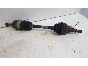 Gebruikte Cardanas links-voor (VWA) Opel Astra H SW (L35) 1.6 16V Twinport Prijs € 10,00 Margeregeling aangeboden door Autodemontagebedrijf Smit