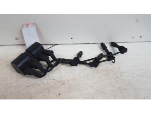 Begagnade Tändspole Chevrolet Captiva (C100) 2.4 16V 4x2 Pris € 35,00 Marginaltabell erbjuds av Autodemontagebedrijf Smit