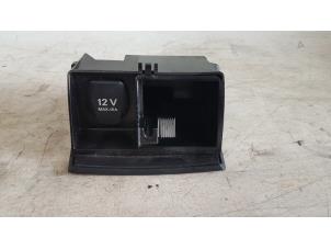 Begagnade Askkopp, fram Mercedes A (W169) 2.0 A-200 5-Drs. Pris € 15,00 Marginaltabell erbjuds av Autodemontagebedrijf Smit